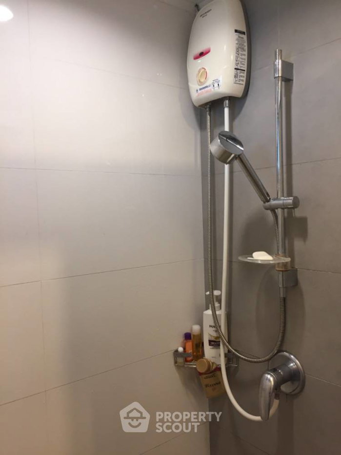 picture 1-BR Condo at Lumpini Place Ratchayothin near BTS Ratchayothin (ID 1395360) - 10/14