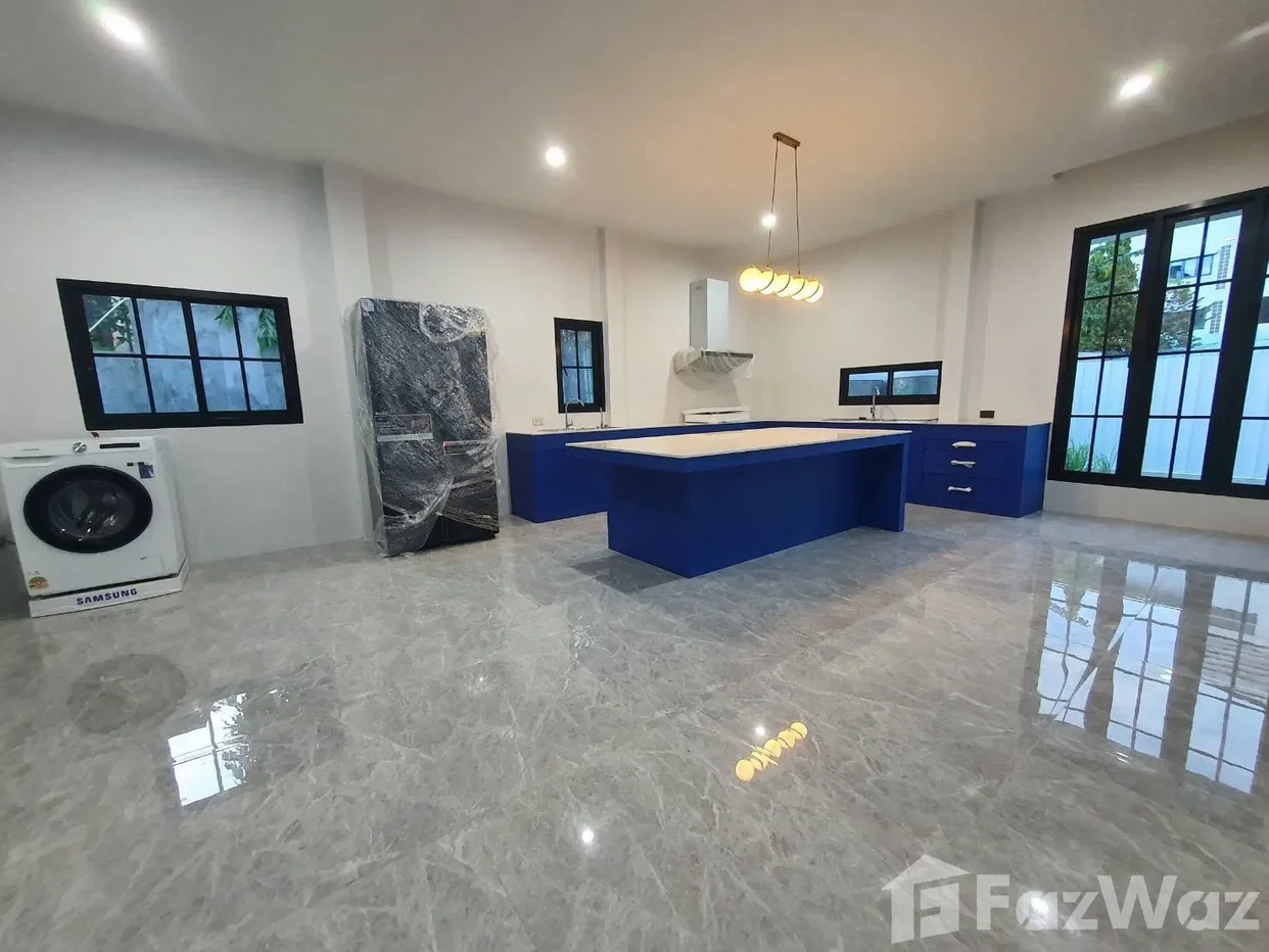 picture 5 Bedroom House for rent in Bang Chak, Bangkok  6803908 - 7/20