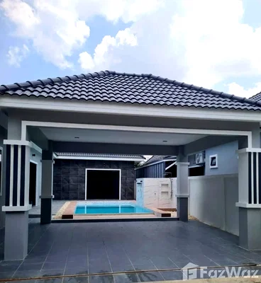 Houses for sale Bang Lamung Chonburi : 3 Bedroom Villa for sale in Huai Yai, Chon Buri  6802473