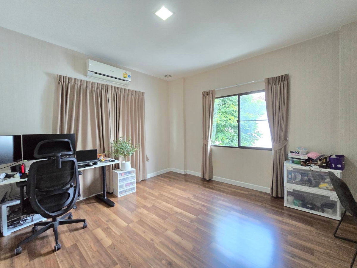 รูป 🏡✨ ให้เช่าบ้านเดี่ยวหรู มัณฑนา เลค วัชรพล | ใกล้ทะเลสาบและคลับเฮ้าส์ - รูปที่ 7/10