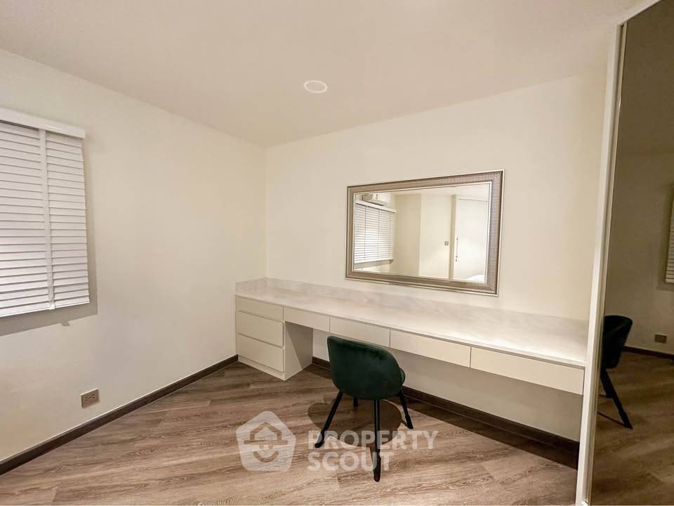 picture 25th-Floor 2-BR 139 Sqm At DS Tower 1 Near BTS Phrom Phong (ID 3336088) - 12/19