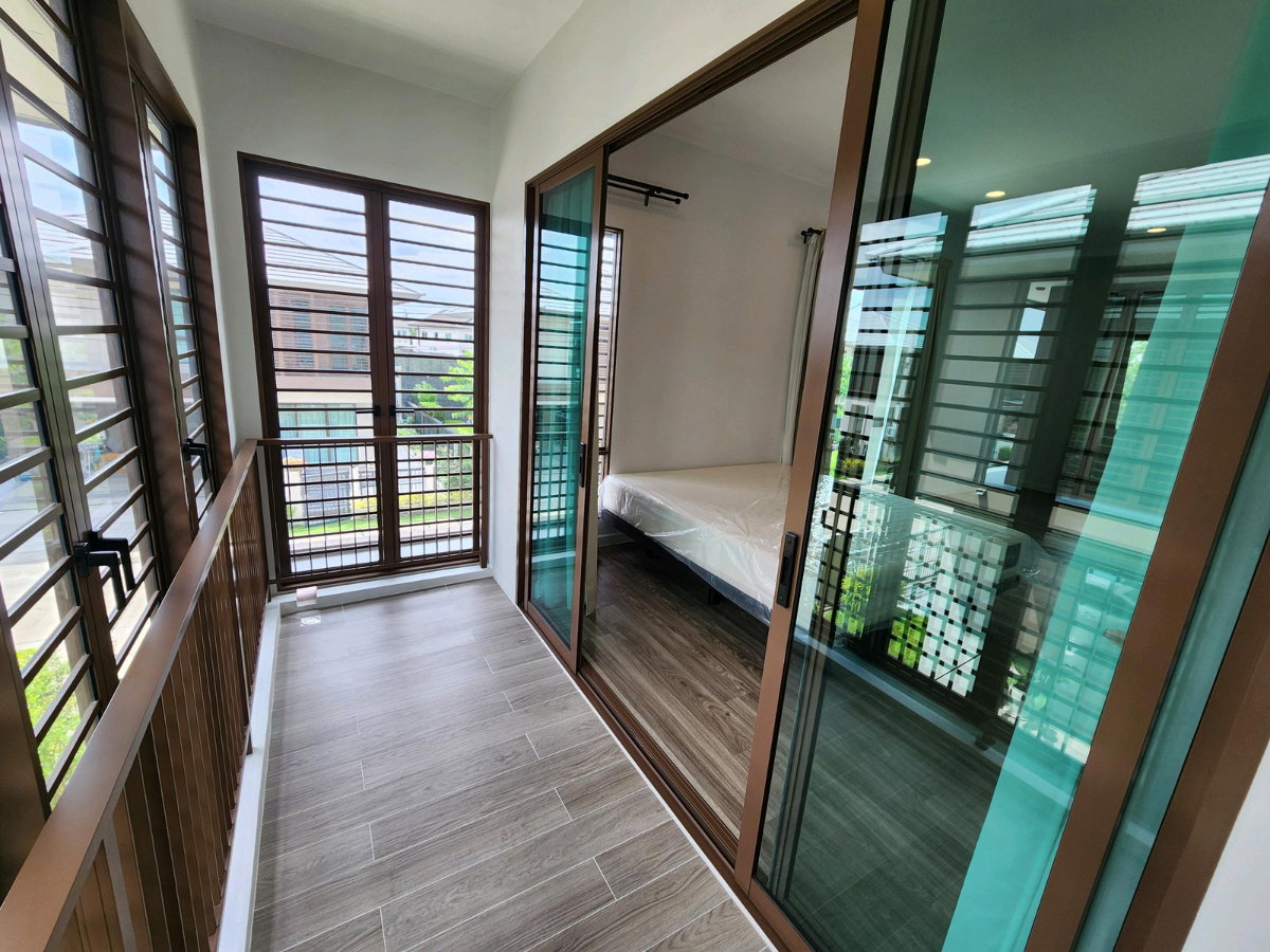 รูป HOT DEAL! บ้านสวยสภาพใหม่ บุราสิริ กรุงเทพกรีฑา (Burasiri Krungthep Kreetha) 4ห้องนอน 4ห้องน้ำ 57.50ตรวา. บ้านใช้น้อยมาก ด่วน เพียง 17.90mb - รูปที่ 38/53