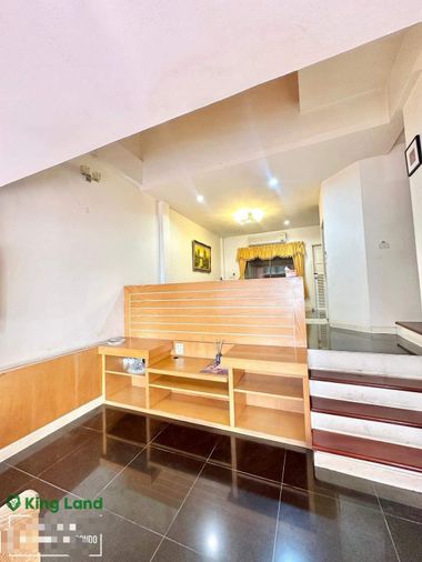 3-bed townhouse for rent, 200 sqm, 21 sq wah, Baan Klang Muang Ratchada-Mengjai 1