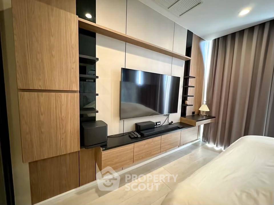 รูป ใกล้ BTS เพลินจิต 100 ม. คอนโด 1 ห้องนอน ชั้น 26 Noble Ploenchit (ID 3333617) - รูปที่ 2/8