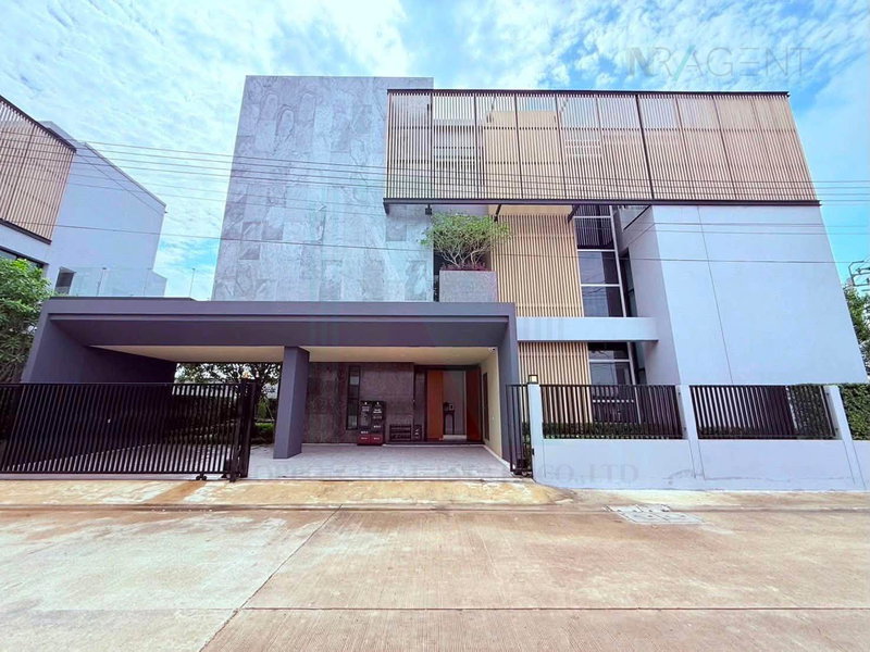 บ้านเดี่ยวให้เช่า : ให้เช่าบ้านเดี่ยว 3 ชั้น เดอะ มาสเตอร์ ราชพฤกษ์ - สะพานมหาเจษฎาบดินทร์ฯ 3 ห้องนอน 4 ห้องน้ำ