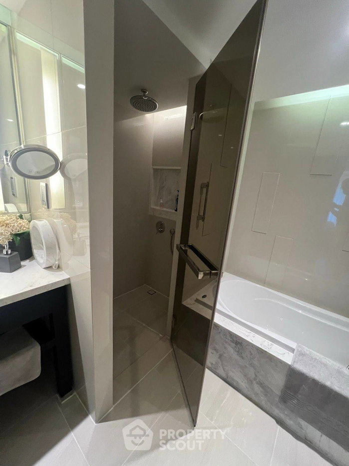 picture 1-BR Condo at The Private Residence Rajdamri near BTS Ratchadamri (ID 3336263) - 9/13