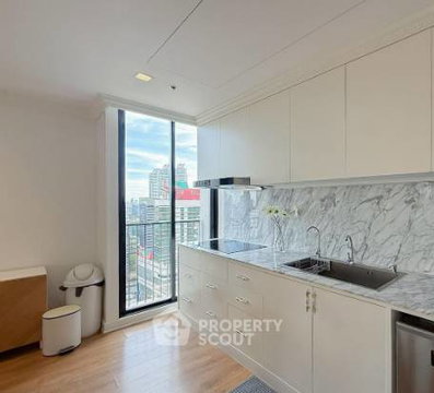 3-BR Condo at Noble Be 33 near BTS Phrom Phong (ID 3118441)