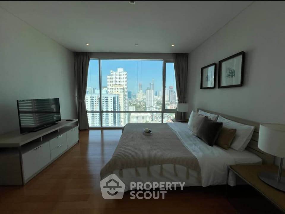 picture 2-BR Condo at Fullerton Sukhumvit near BTS Ekkamai (ID 3335927) - 10/25
