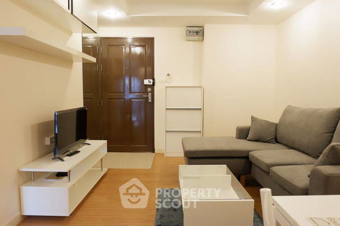 1-BR At Zenith Place @ Sukhumvit Near BTS Phra Khanong (ID 381947)