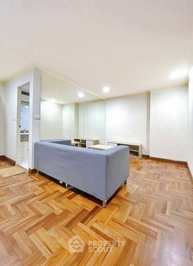 รูป ขายคอนโด 1 ห้องนอน The Prime Suites Condominium ใกล้ BTS อโศก (ID 3336691) - รูปที่ 2/12