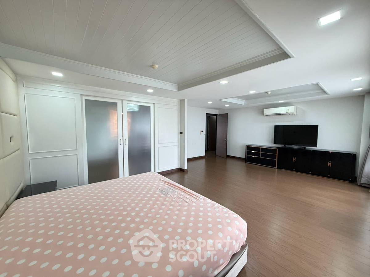 picture Spacious 2-BR 192 Sqm At Avenue 61 Near BTS Thong Lor (ID 3336163) - 18/20