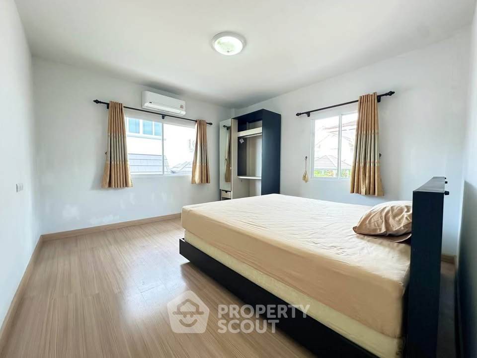 picture Spacious 3-BR 204 Sqm At Edge Central Pattaya (ID 3336106) - 11/15