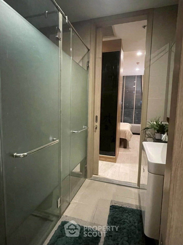 picture 100m From BTS Phloen Chit | 2-BR Condo At Noble Ploenchit (ID 3336058) - 12/12