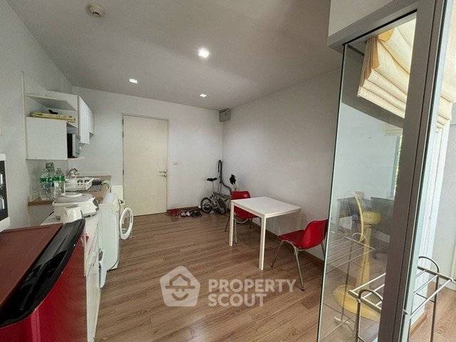 picture 1-BR Condo at The Seed Musee Sukhumvit 26 near BTS Phrom Phong (ID 3336184) - 2/8