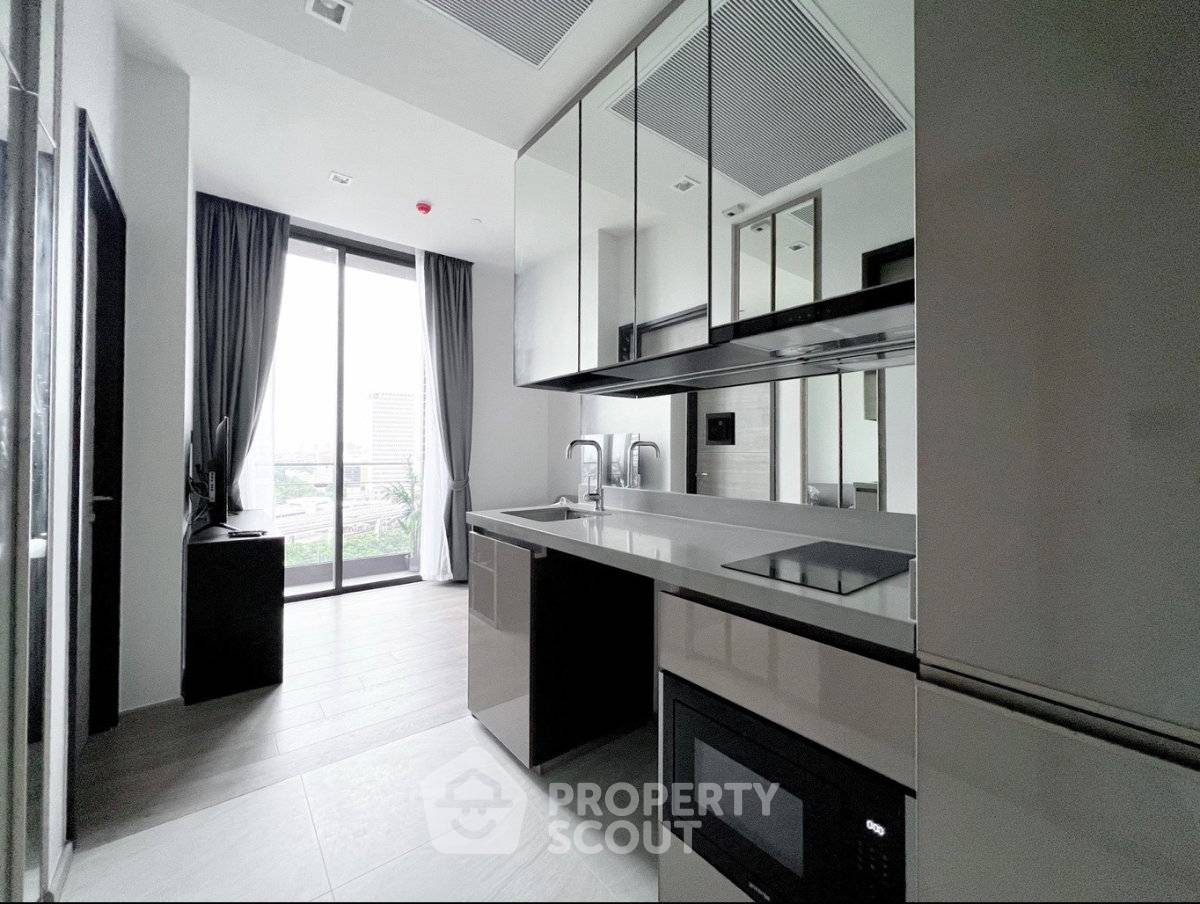 picture 1-BR Condo at The Crest Park Residences near MRT Phahon Yothin (ID 3335132) - 11/14