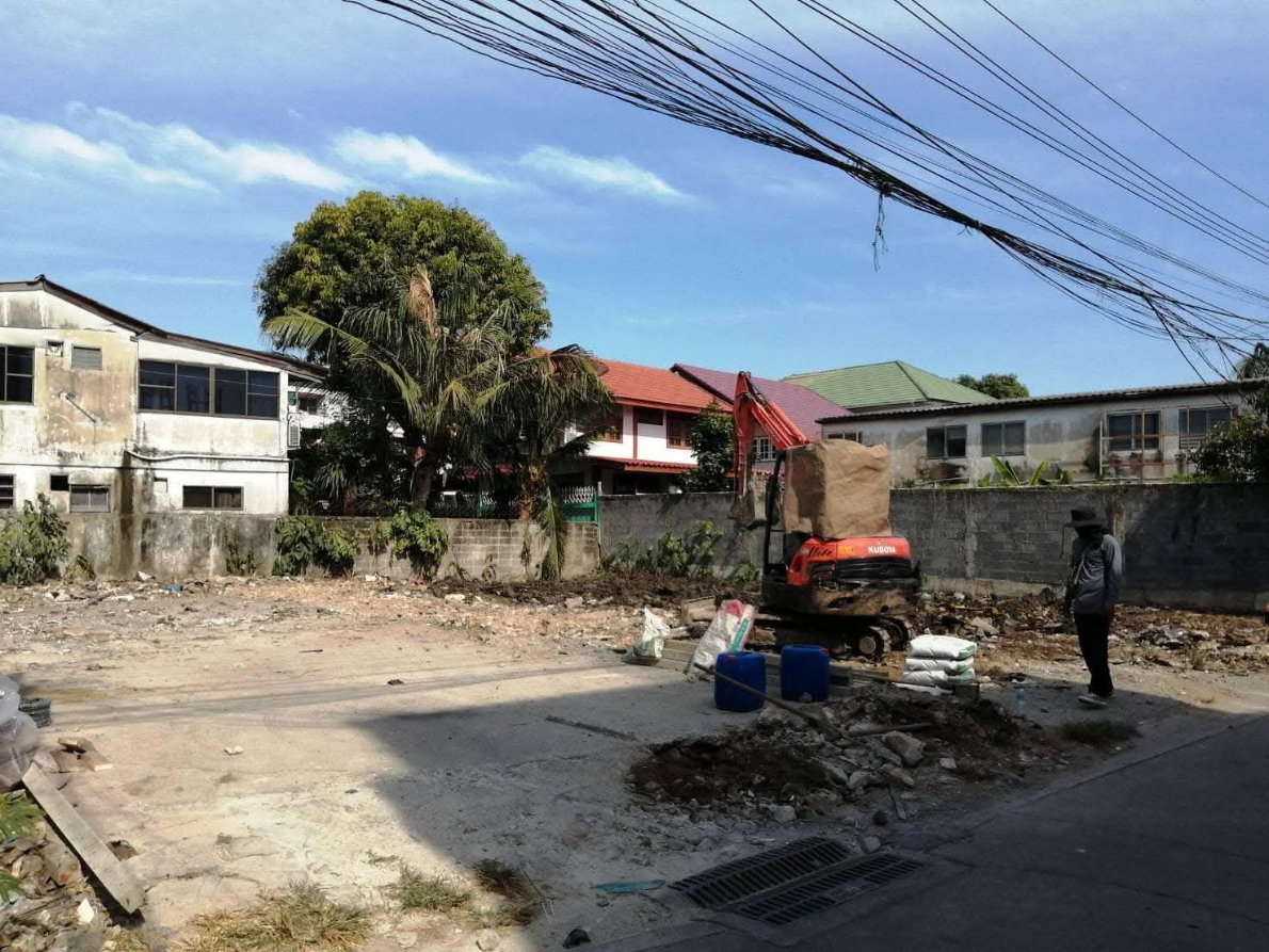 picture Urgent Sale! Cleared Land Plot in Chaloem Phra Kiat Rama 9 Soi 6 (Size 100 sq.w.) - 2/7