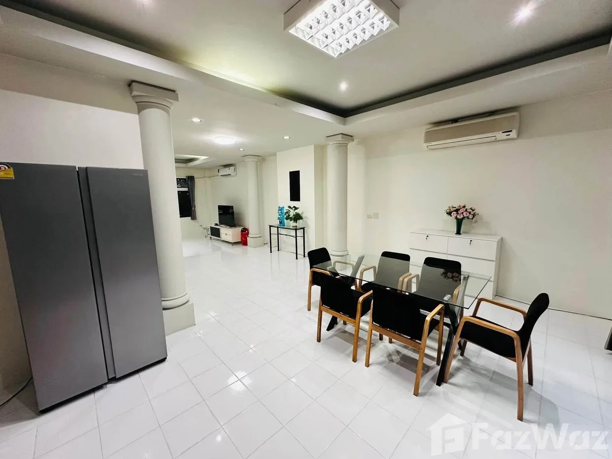 รูป ทาวน์เฮ้าส์ให้เช่า 4 ห้องนอน ใน คลองเตยเหนือ, กรุงเทพมหานคร 6802352 - รูปที่ 8/11
