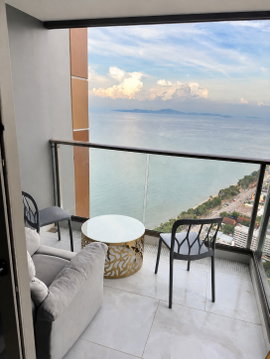Copacabana Beach Jomtien for Rent | 40 SQM, 51st Floor, Large Balcony