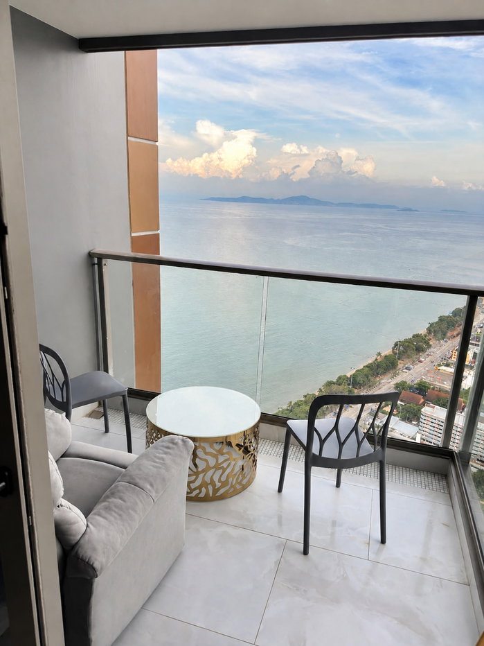 picture Copacabana Beach Jomtien for Rent | 40 SQM, 51st Floor, Large Balcony - 1/34
