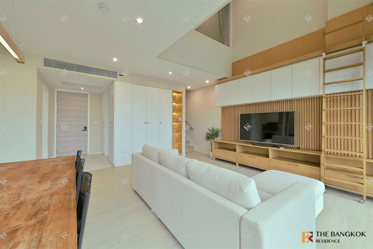 picture The Room Sukhumvit 21 Start Elevated Living at a Price Youll Love - 7/10