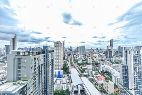 Q House Condo Sathorn Convenient Travel, Great Value per Square Meter near BTS Krung Thonburi