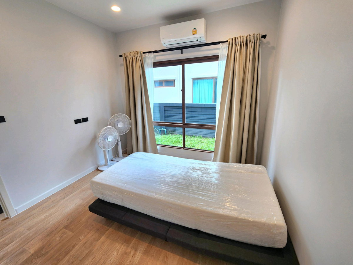 รูป HOT DEAL! บ้านสวยสภาพใหม่ บุราสิริ กรุงเทพกรีฑา (Burasiri Krungthep Kreetha) 4ห้องนอน 4ห้องน้ำ 57.50ตรวา. บ้านใช้น้อยมาก ด่วน เพียง 17.90mb - รูปที่ 16/53