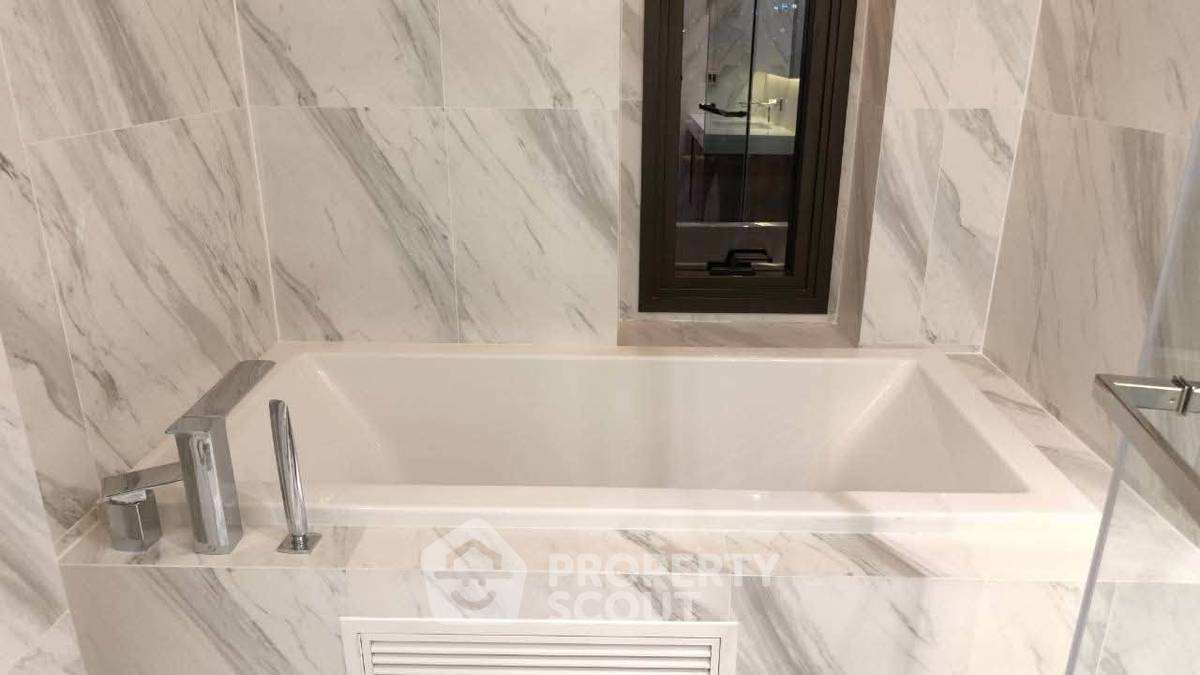 picture 2-BR Condo at Muniq Sukhumvit 23 near MRT Sukhumvit (ID 3336089) - 12/15