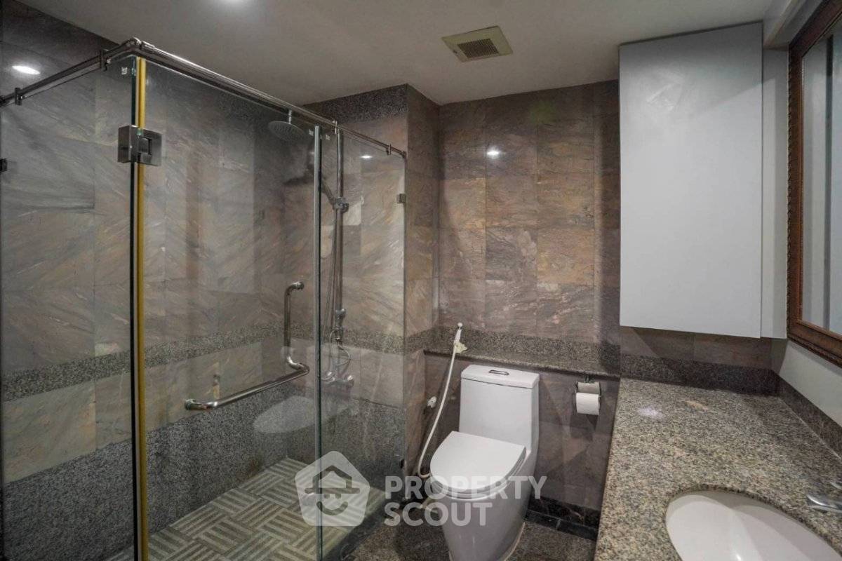 picture 16th-Floor 2-BR Asoke Place 300m To MRT Sukhumvit (ID 3306777) - 5/17