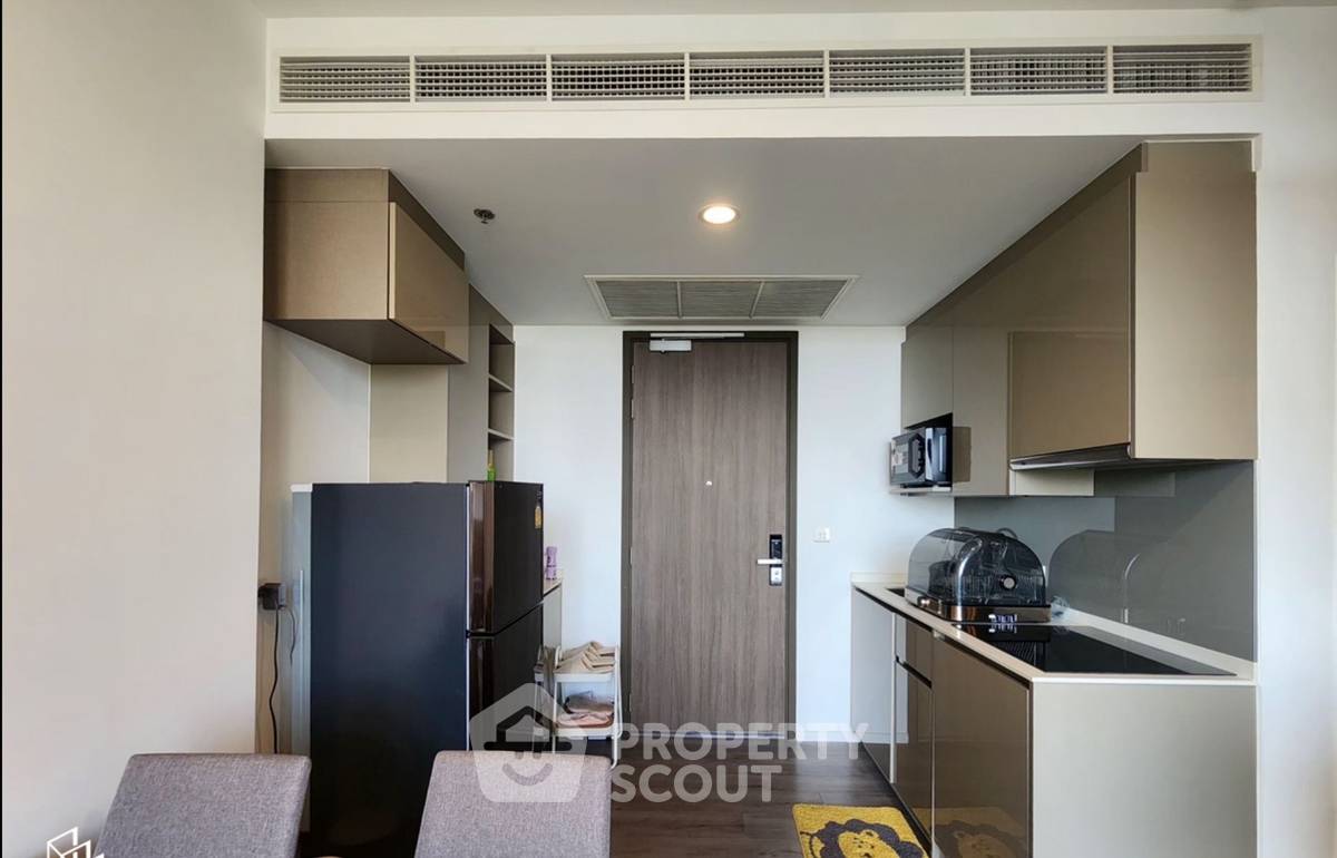 picture 2-BR Condo At Whizdom Essence Sukhumvit Near BTS Punnawithi (ID 2319352) - 2/8