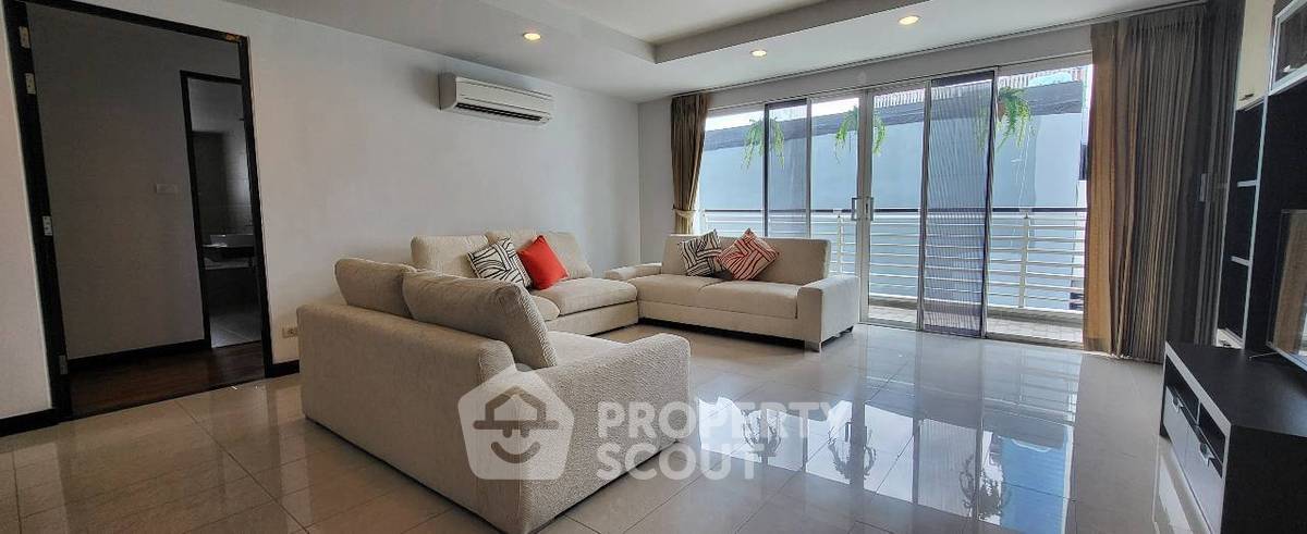 picture Spacious 3-BR 170 Sqm, Avenue 61 Condominium Near BTS Thong Lor (ID 3336168) - 7/21