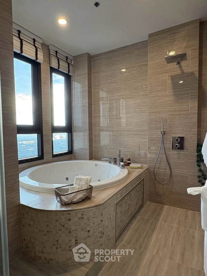 รูป ชั้น 48 ห้องนอน 4 ห้อง Whizdom Essence Sukhumvit ใกล้ BTS ปุณณวิถี (ID 3336754) - รูปที่ 12/13