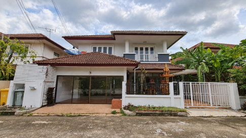 🔥 บ้านเดี่ยว 2 ชั้น 3 ห้องนอน ฟังก์ชันครบสำหรับครอบครัว 🏡 โรยัล ปาร์ค วิลล์ สุวินทวงศ์