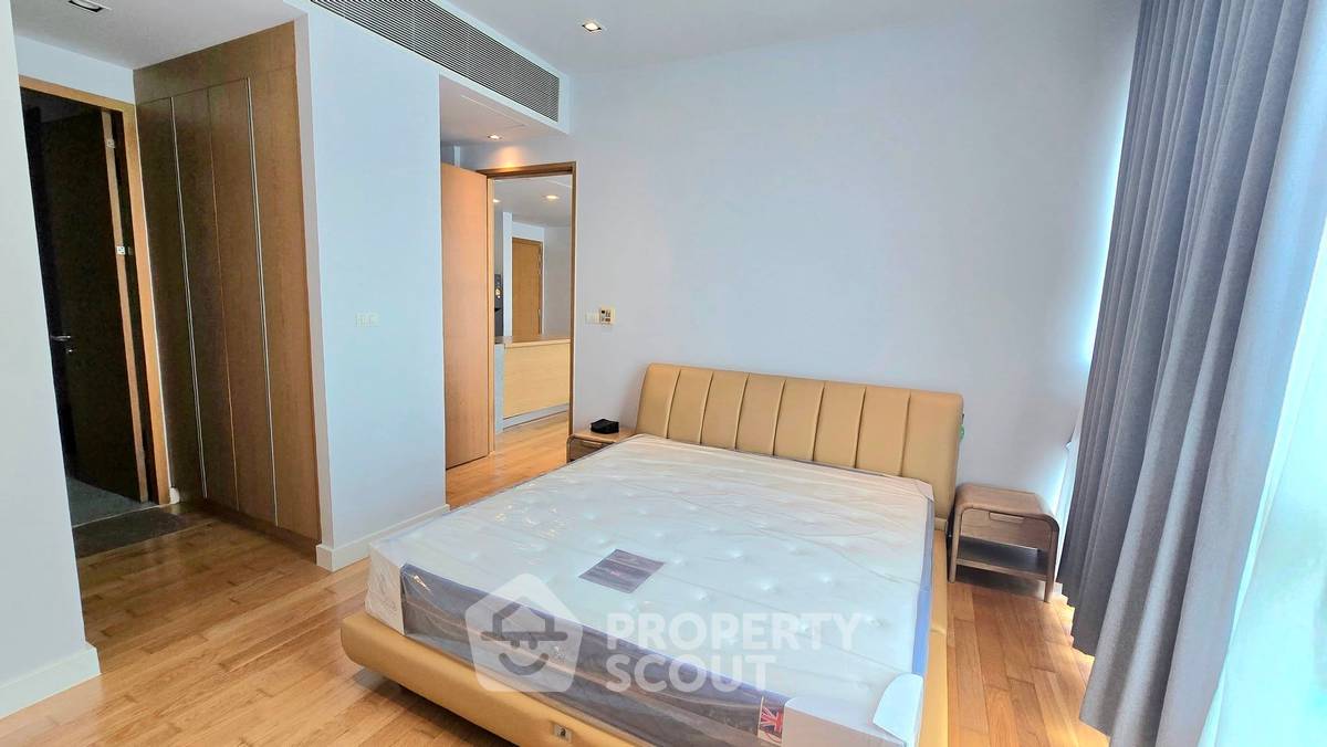 picture 16th-Floor 1-BR Millennium Residence @ Sukhumvit Condominium, BTS Asoke (ID 3340741) - 4/6