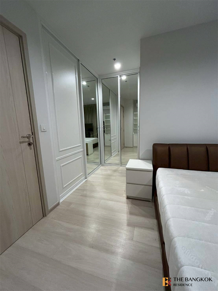 picture Life One Wireless Ready-to-move-in Condo at an Amazing Price!! - 6/10