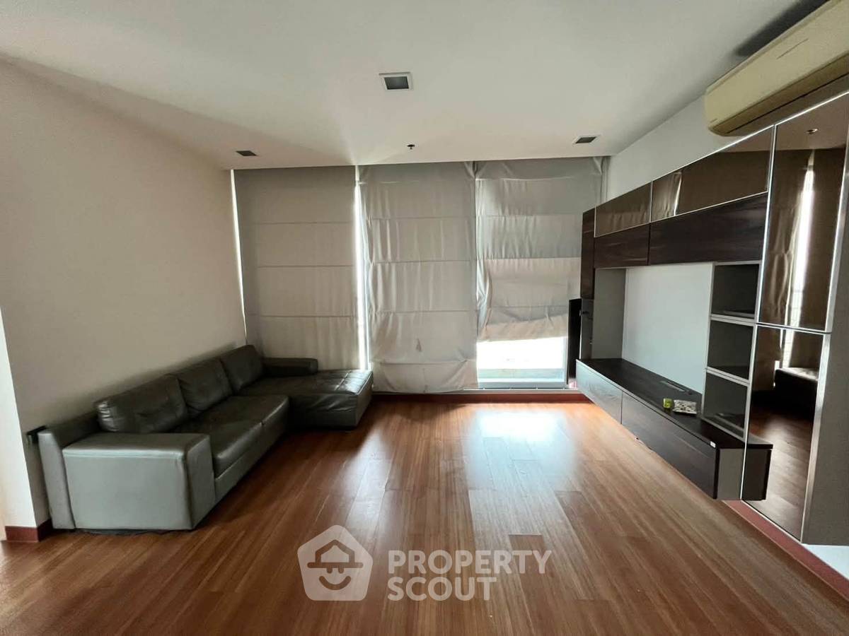 picture 2-BR Condo at Vantage Ratchavipa Condominium in Chatuchak (ID 3337081) - 6/10