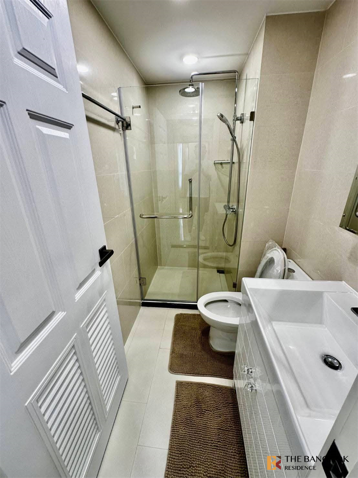 picture Mayfair Place Sukhumvit 64 near BTS Punnawithi Convenient Travel, Great Value per Square Meter - 3/5