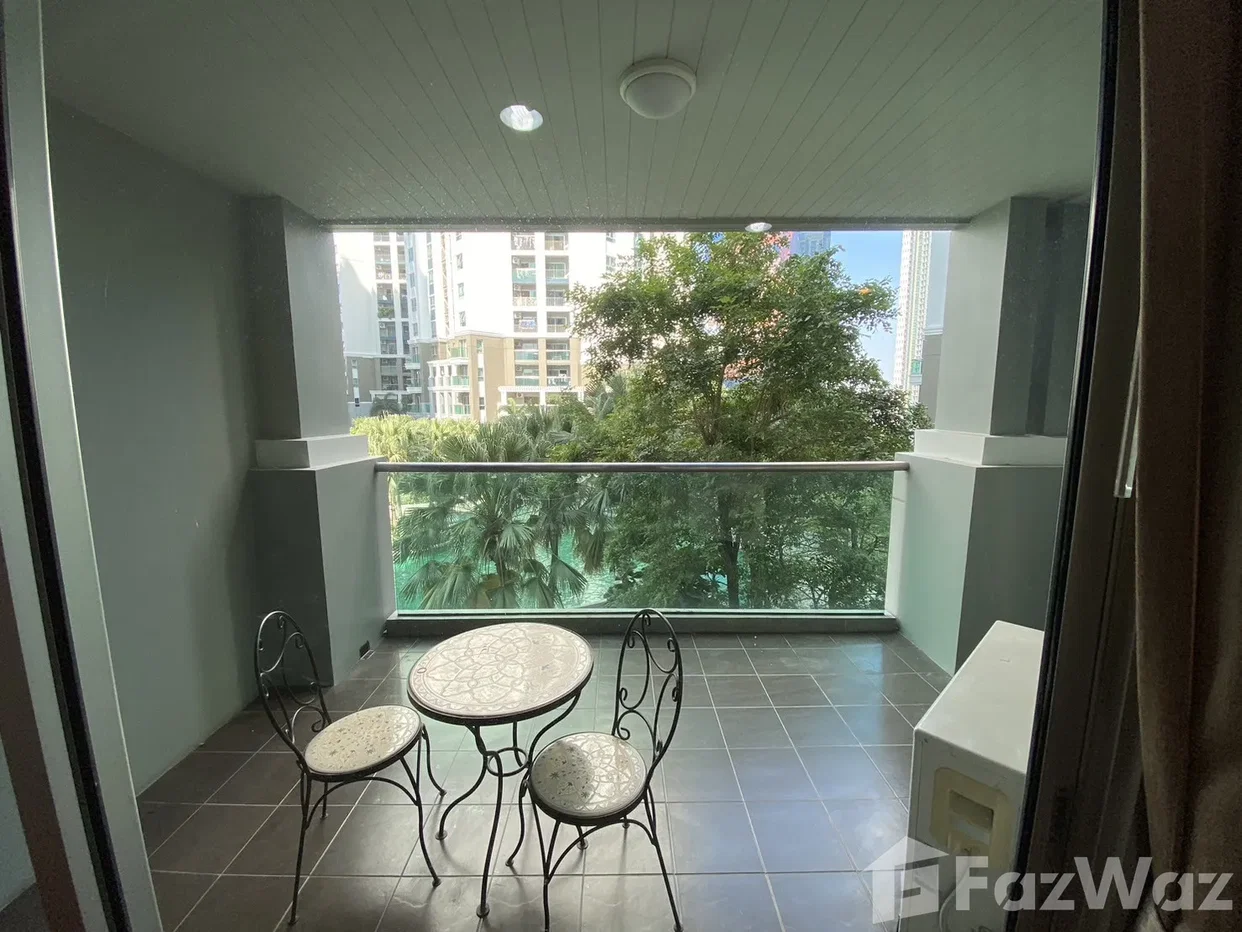 picture Pool view with 2 bedrooms at Belle Grand Rama9 6806561 - 3/7