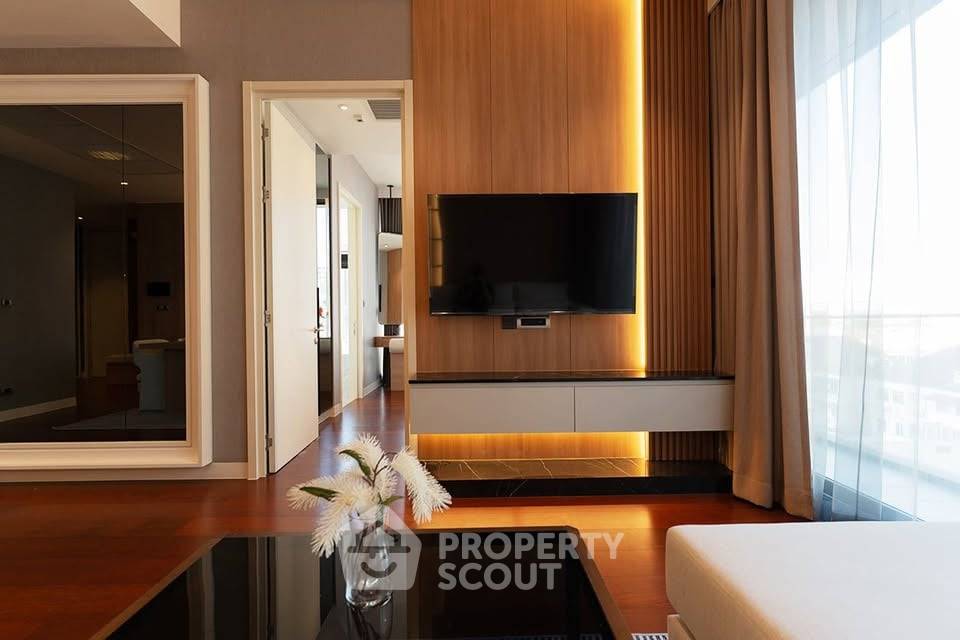 picture 2-BR Condo At Khun By Yoo Near BTS Thong Lor (ID 3036163) - 3/23