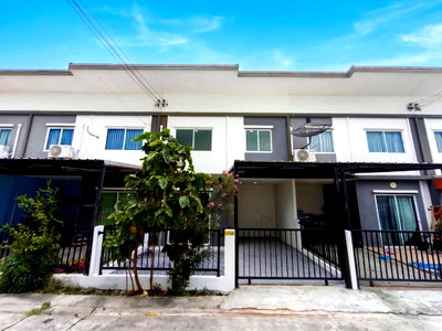 ขายทาวน์โฮม : ⭐✨RH-217 ขายทาวน์โฮมไลโอ บลิสซ์ บางนา - สุวรรณภูมิ  ✨⭐