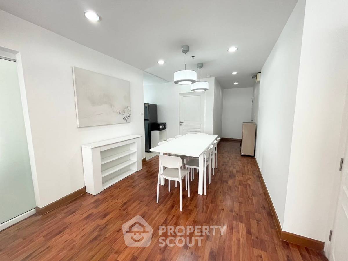 picture Pet-Friendly 2-BR Condo At Bangkok Horizon Ramkhamhaeng (ID 3337074) - 2/11