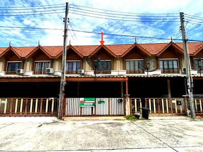Townhouses for sale Chonburi : TOWN HOUSE 18 Sq.w. Phan Thong Chonburi for 1.2M