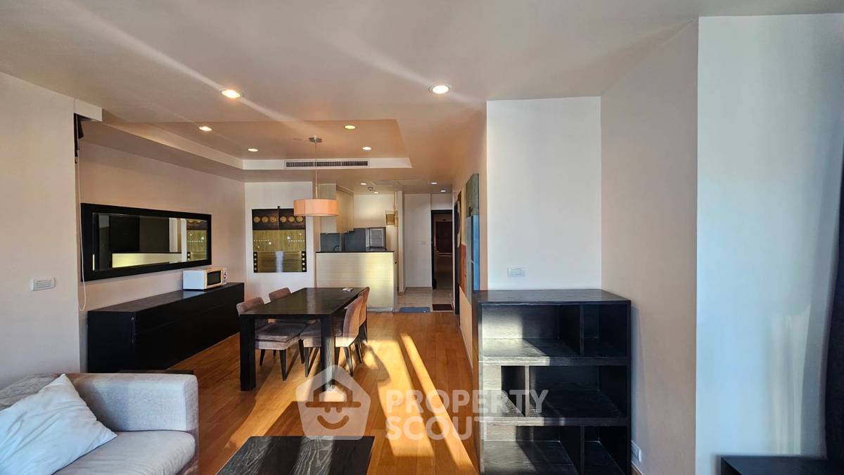 picture High-Floor 1-BR At Sathorn Gardens Near MRT Silom (ID 510352) - 20/32