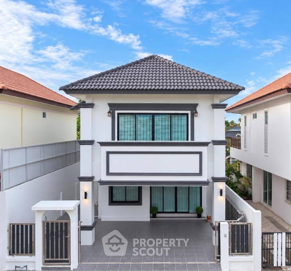 รูป บ้าน 3-ห้องนอน ใกล้ เมืองพัทยา (ID 3340840) - รูปที่ 2/30