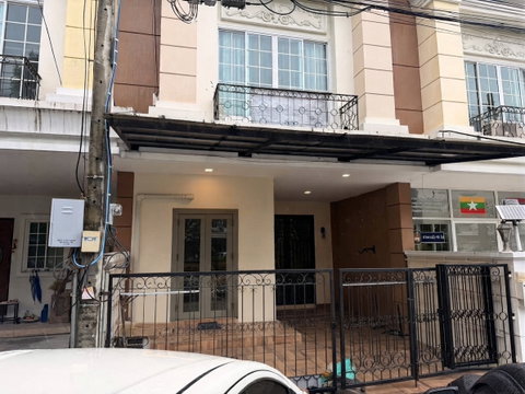 #HHR188 ขายทาวน์โฮม 4 ชั้น  พื้นที่ใช้สอยกว้างถึง 300 ตร.ม. 📍 ใกล้ BTS แบริ่ง