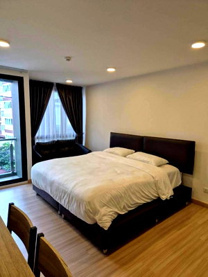 Condos for rent : 🔥Available for immediate move-in🔥 GO#2323 Chateau In Town Pinklao ✅ Add Line to schedule a viewing 🌸