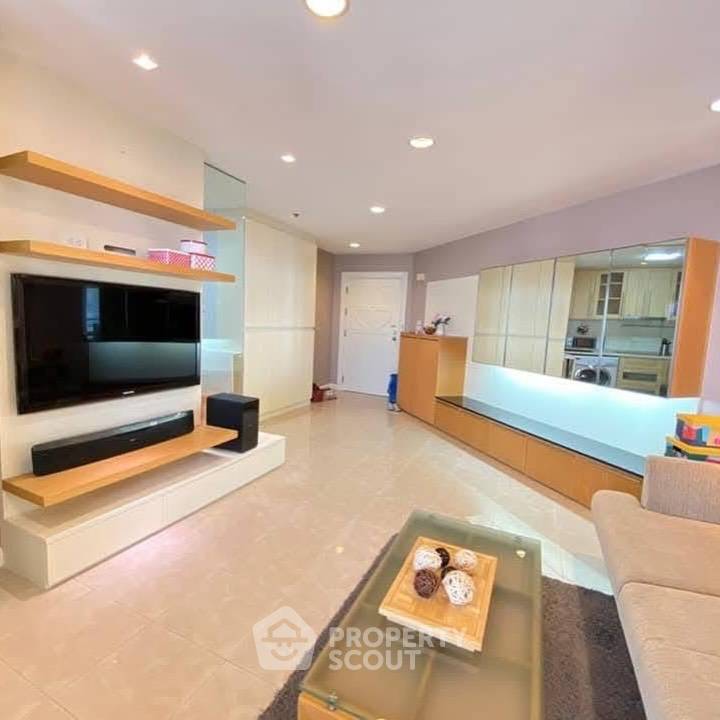 picture 18th-Floor 3-BR Condo At River Heaven Chareonkrung (ID 3338969) - 6/16