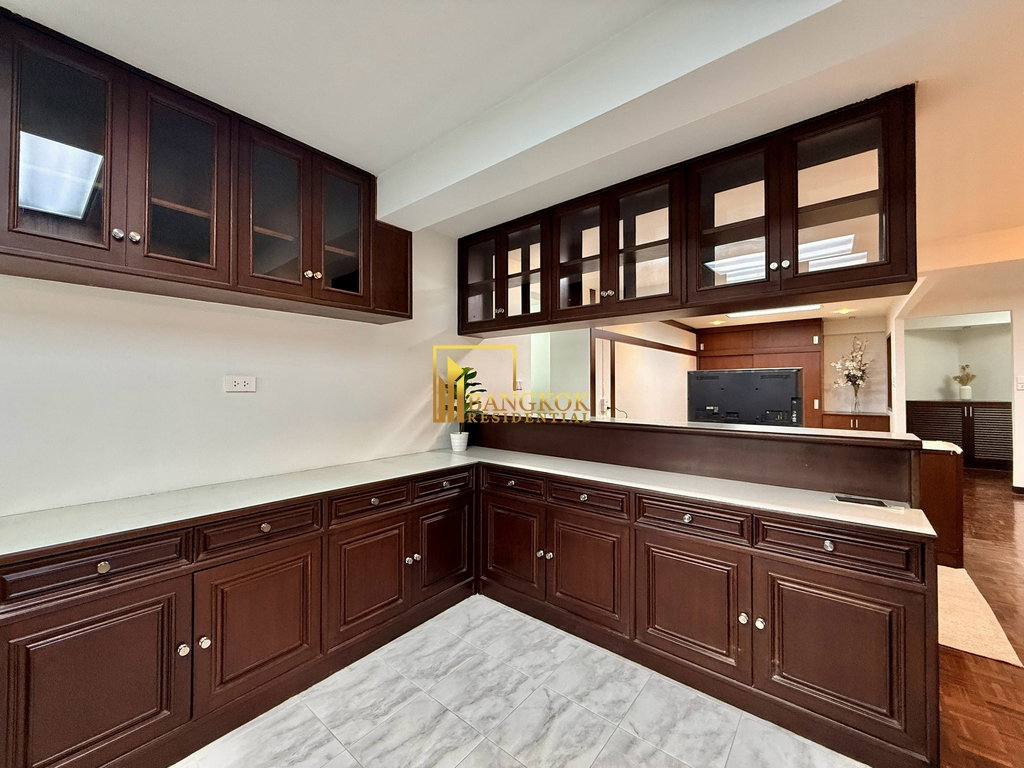 รูป Renovated 2 Bedroom Apartment For Rent in Thonglor Area - BR21477AP - รูปที่ 8/26