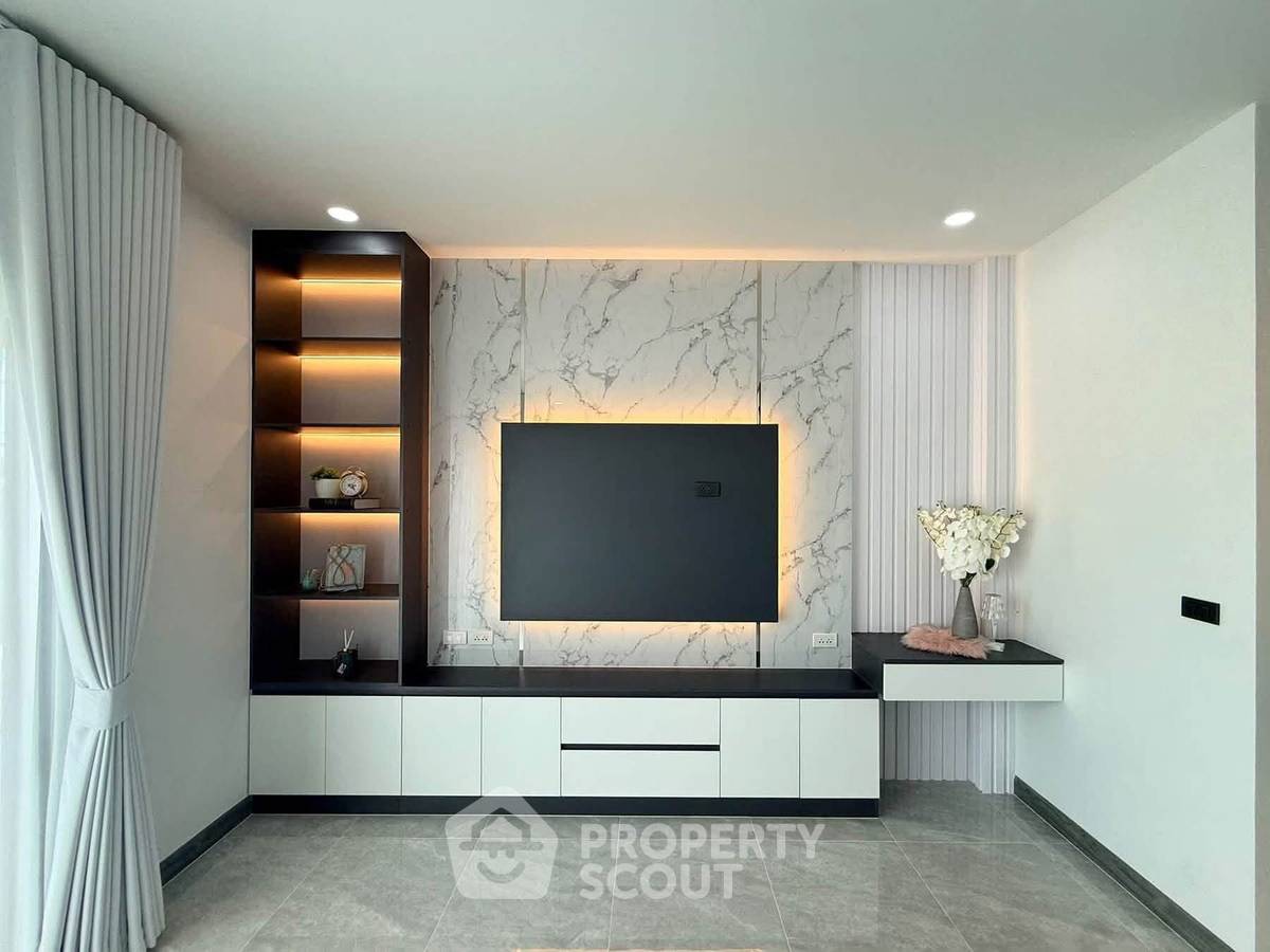 รูป บ้าน 3-ห้องนอน ใกล้ เมืองพัทยา (ID 3340840) - รูปที่ 10/30