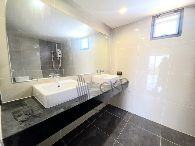 รูป L260161 | ให้เช่า ทาวน์โฮม 4 ชั้น The Loft by iZen – นาคนิวาส 48 สไตล์ Modern Loft ใจกลางลาดพร้าว ได้พื้นที่ใช้สอยระดับบ้านเดี่ยว - รูปที่ 15/20