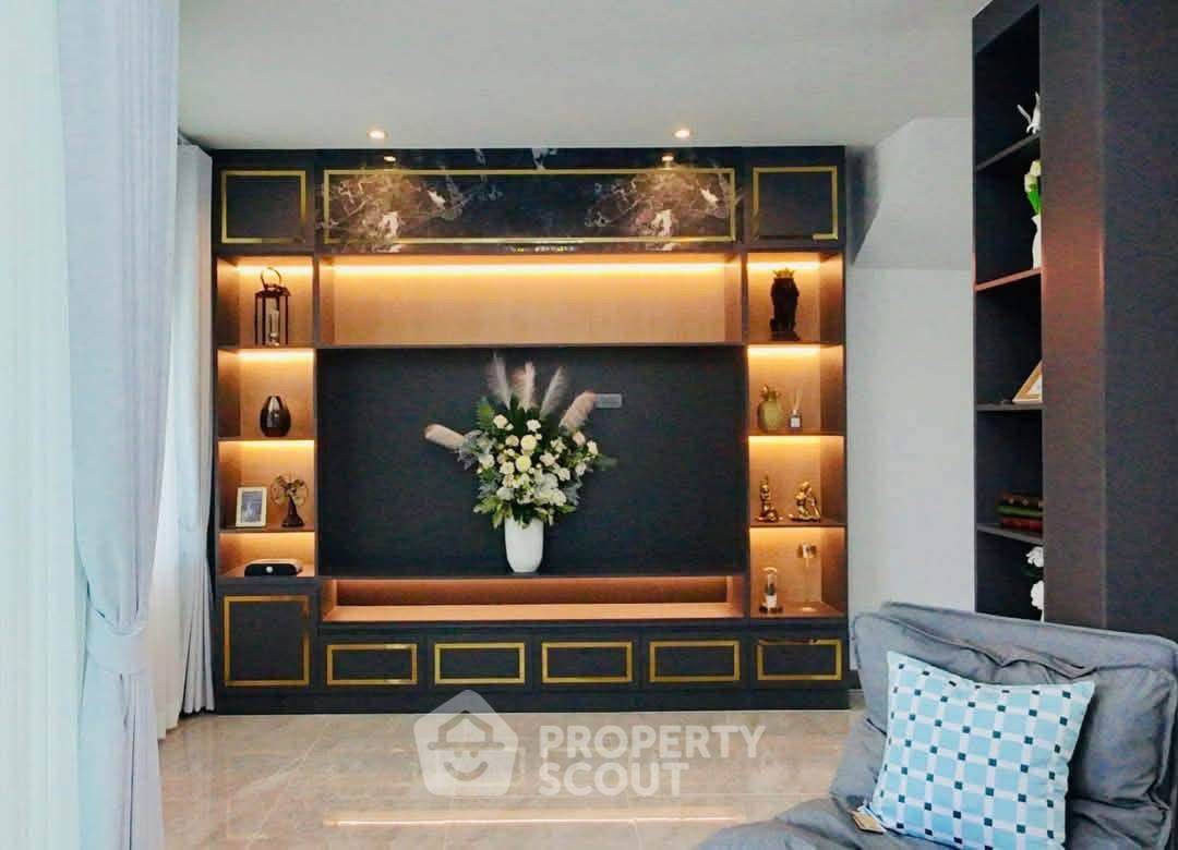 รูป บ้าน 3-ห้องนอน ใกล้ เมืองพัทยา (ID 3340840) - รูปที่ 5/30
